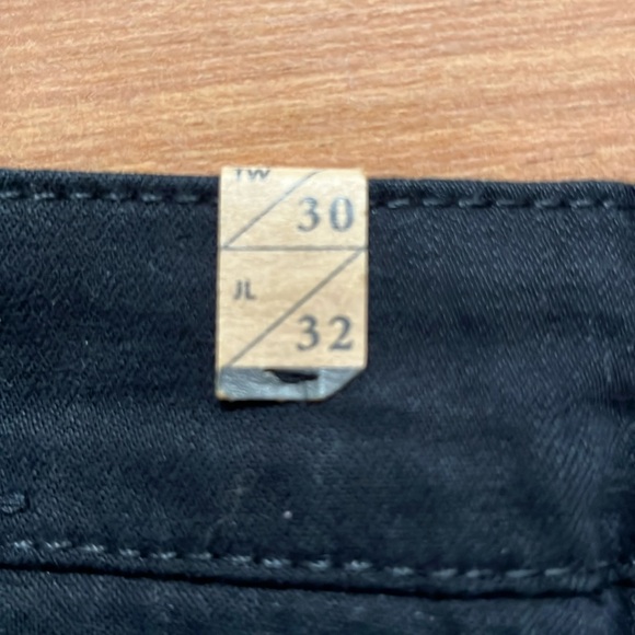 Woman’s Black Jeans Size 30/32 - Picture 3 of 4